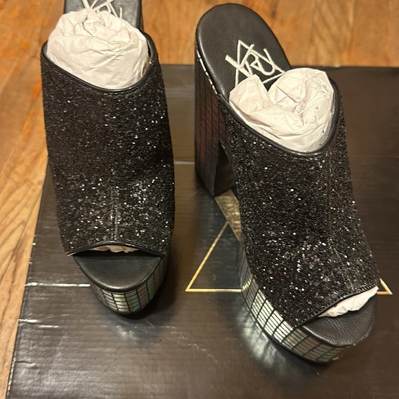 YRU PLATFORM SANDAL Brand new - Picture 8 of 16